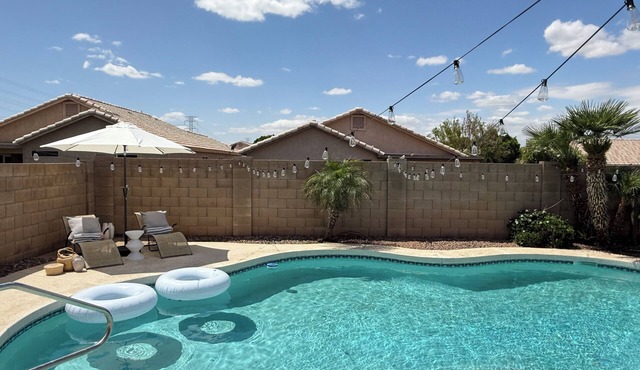 Cactus Bonito, Pool, 3 Bed, 2 Bath w/AC & Near Stadium