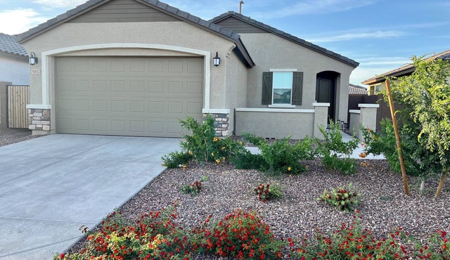 Cardinals Stadium 3BR/2BA House