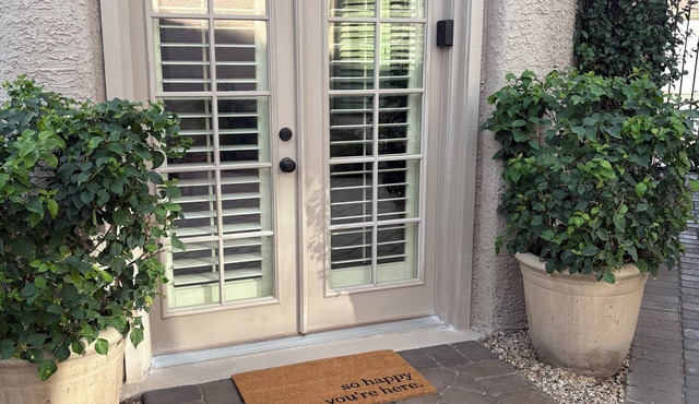 Charming Detached Casita With Kitchenette & Private Entrance in Chandler
