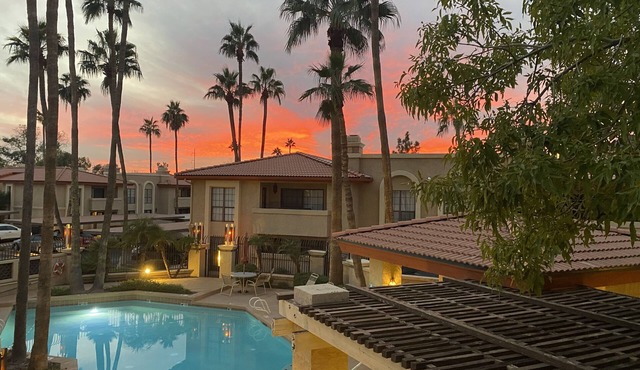 Clean Quiet Beautiful Resort with 3 Pools