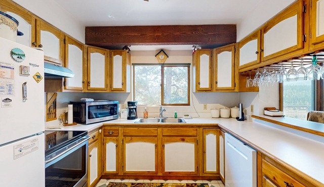 Conveniently located home with hot tub and amazing views