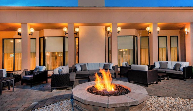 Courtyard by Marriott Rockville
