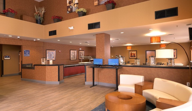 Crystal Inn Hotel & Suites West Valley City