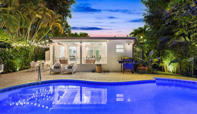 Designer Pool Villa | Coconut Grove