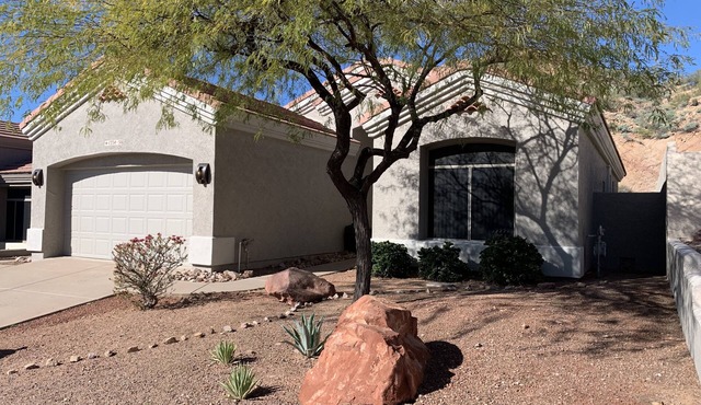 Fully Furnished House in Beautiful Gated Community at Red Mountain Ranch
