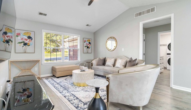 Georgetown Getaway, Sleeps 6, Fenced Yard (Pet-Friendly), Near Lexington & I-75