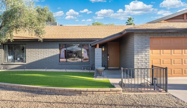 Golf & Kierland Escape Pool + Dog-Friendly Yard