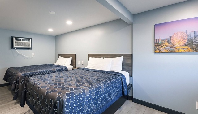 Hillsboro Inn & Suites