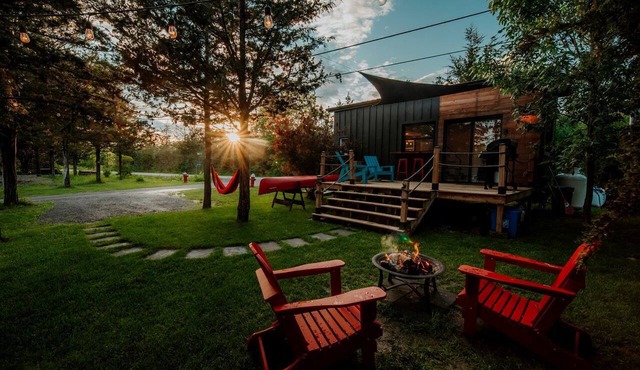 Incredible Tiny House with Fireplace, Fire Pit and Pizza Oven in Deseronto, Ontario