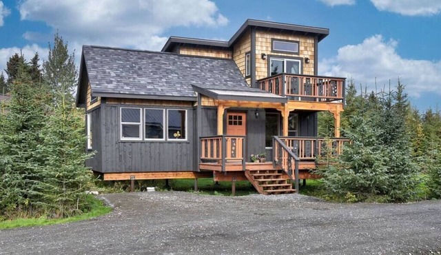 Iris-Fireweed Meadows Vacation Rental