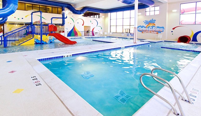 King Suite. Free Breakfast Buffet. Pool, Hot Tub & Waterslide. Great for Business Travelers!