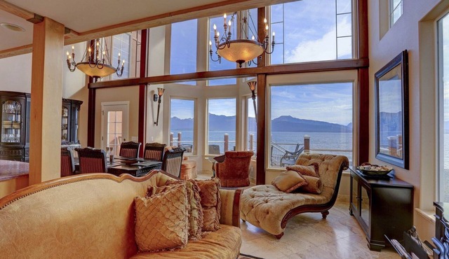 Land's End Resort