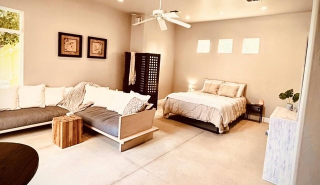 Large Casita/Guesthouse with Pool in charming Mesa Az