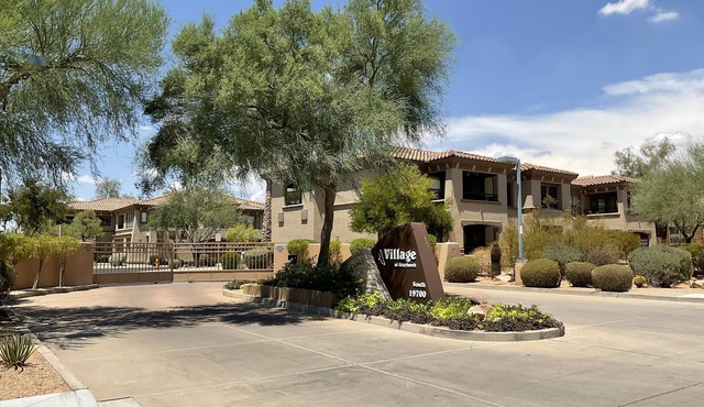 Luxury condo in Scottsdale* contact owner for specials!