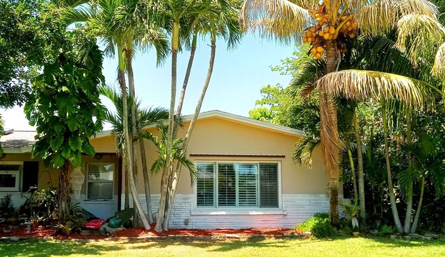Melbourne-Indialantic-by-the-Sea, Florida