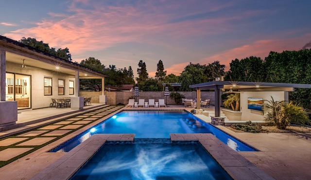 Modern Home | Impressive Backyard | Heated Pool