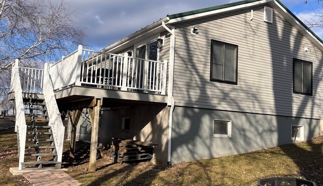 Newly remodeled Riverfront 3 bedroom house on the Great Chazy River with dockage