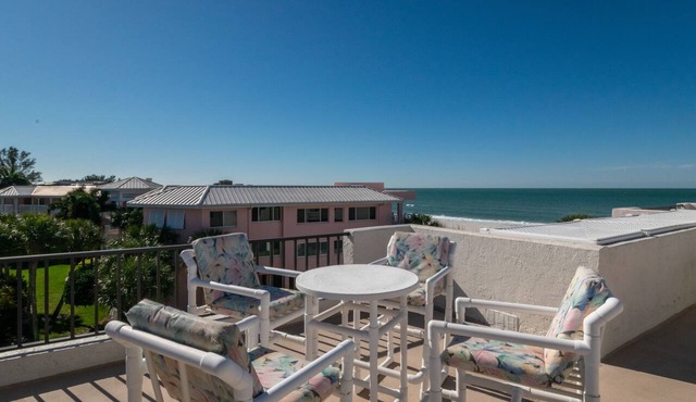 Ocean Park Terrace 202 · Ocean Park 202 · Rooftop Deck · 1-Month Min