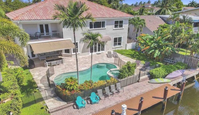 On The Bay With Hot Tub, Pool, Kayaks And More