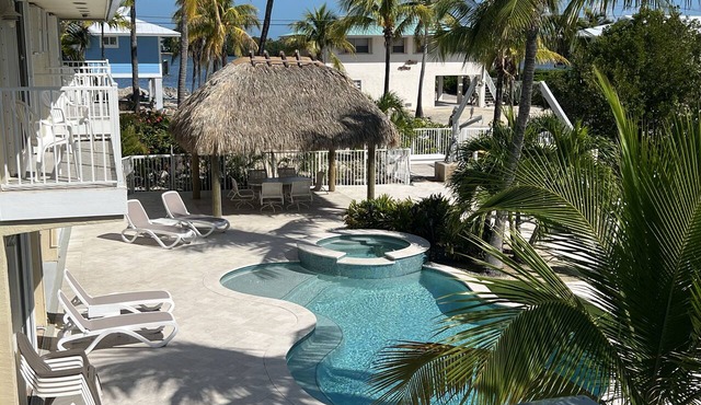 Open Water views, 80' dock Private Pool Ice machine DIRECT ACCESS open water