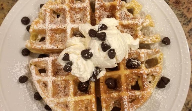 Peace and Quiet Dorm Rooms - Free Breakfast DIY Waffles - Free Dinner - Free Coffee - Longterm Ok!