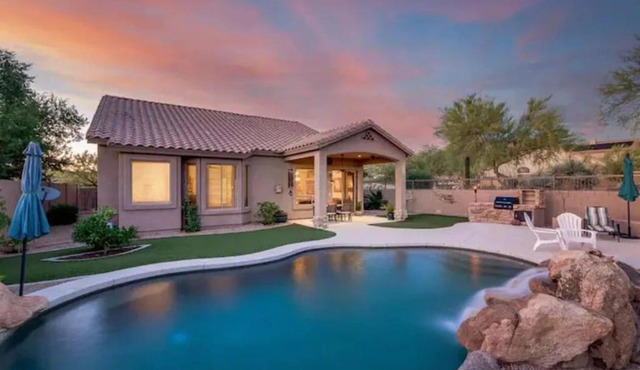 Peaceful Oasis in Gated Golf Course Community