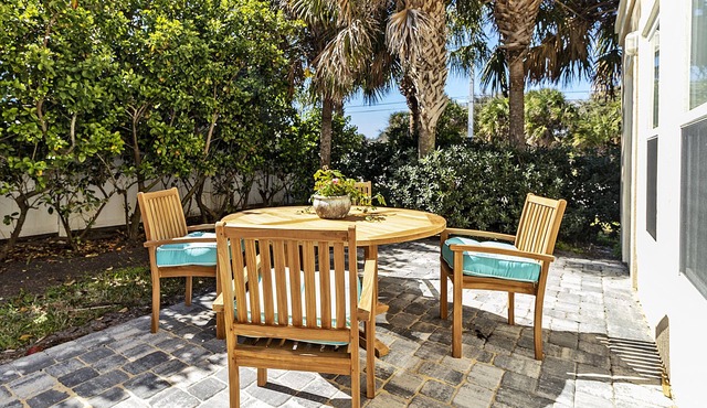 Private 1st Floor Apartment - Steps from the Beach - Pet Friendly