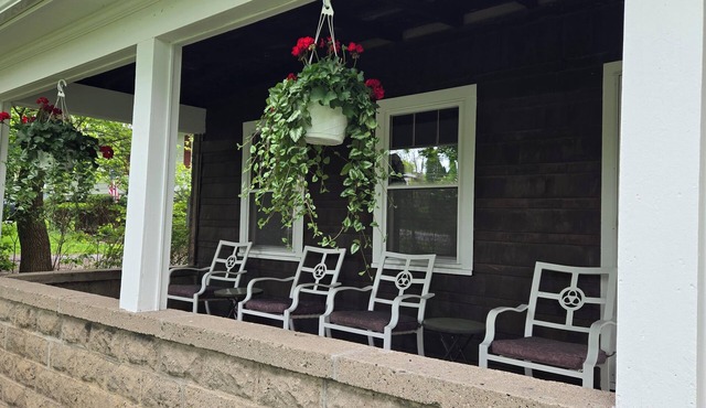 Private, clean, spacious. Walking distance to Main Str. & SUNY Geneseo college.