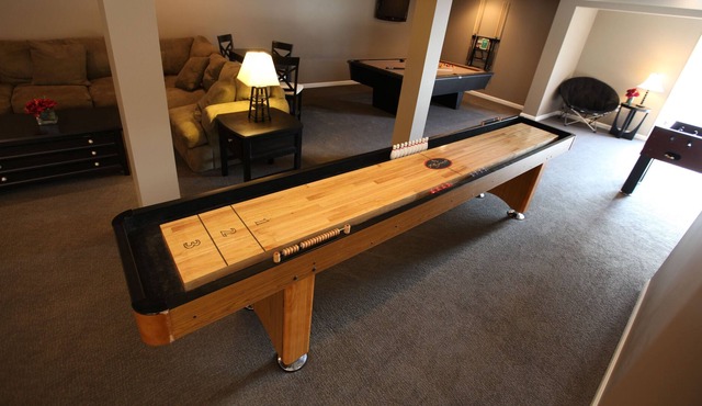 Private Mountain Escape with Gameroom