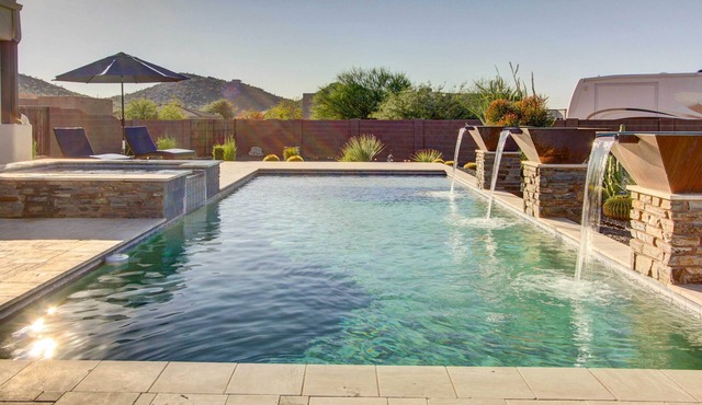 Private Pool! Oasis-Like Group Getaway in Phoenix