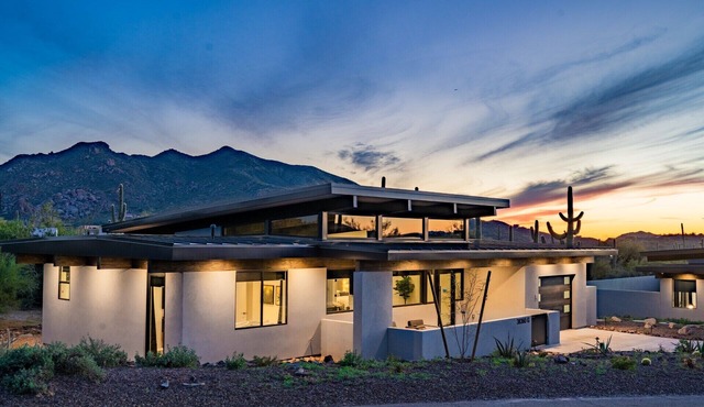 RELAX in this STYLISH CASITA LOCATED IN THE HEART OF CAREFREE, ARIZONA