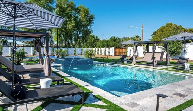 Resort Backyard @ The Arcadia Oasis! Tons of games