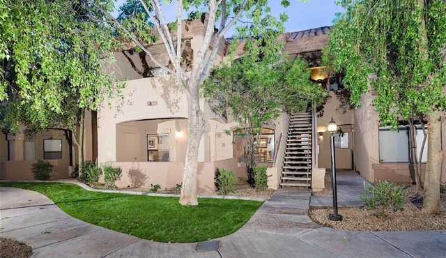 Restful 1 BR by Casago