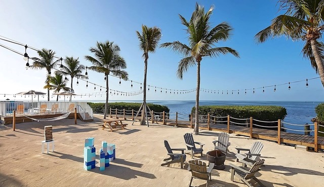 Seaside Villas w/Ocean Views & Front Porch! Marina, Pets Allowed, Breakfast!