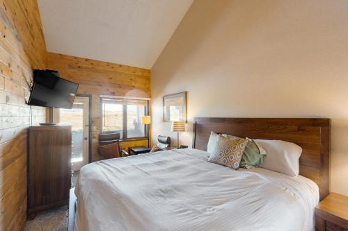 Silver Lodge A