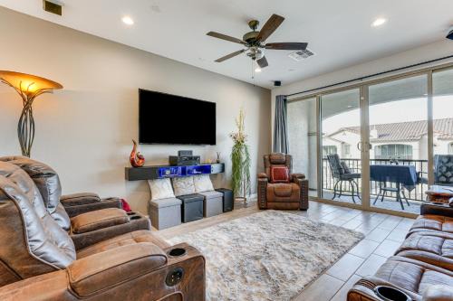 Snowbird Escape w/Pool, 7 Mi to Dtwn Gilbert!