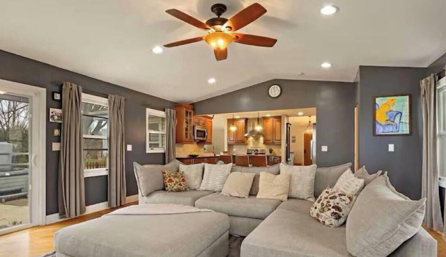 Spacious Chicagoland Retreat with Hot Tub + Fireplace Sleeps 8+