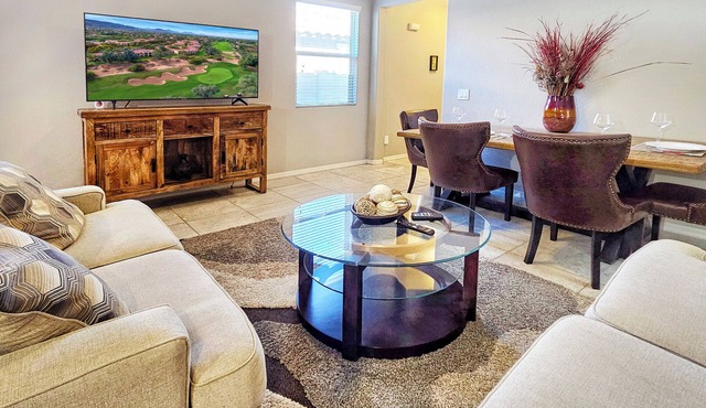 Spacious Desert Suite - Minutes to Phoenix Fun - Pet Friendly!