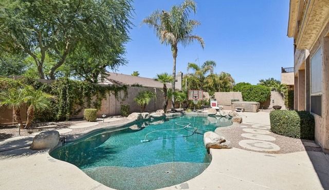 Spacious Escape | Pool, Hot Tub & Room for Up to 14 Guests