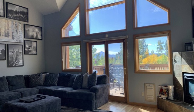 Spectacular Mountain House w/breath taking views!
