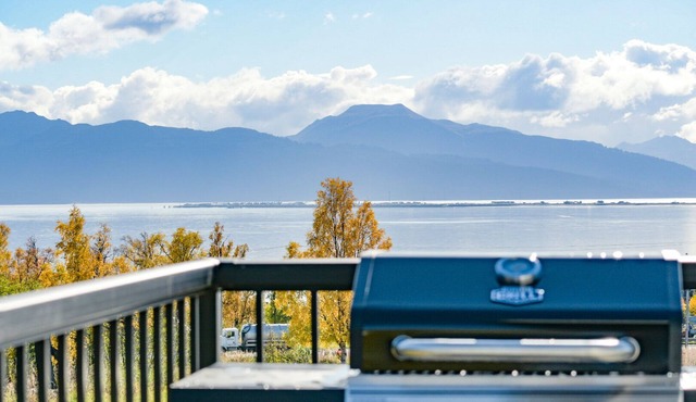 Spit and Mountain Views! July 28/29, Single August Days Open!