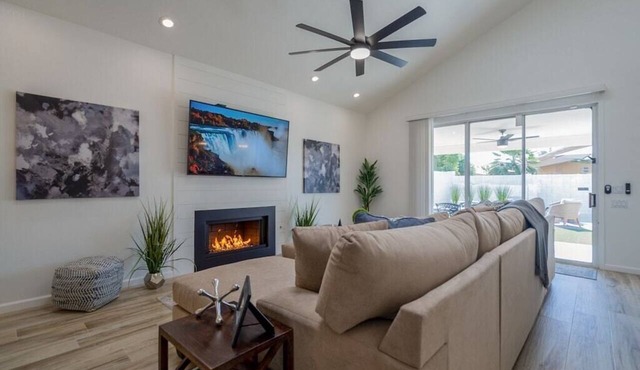 Stunning $100K+Remodel! Perfect QuietLocation,HtdPool,Spa,BBQ,FirePit,EV Charger