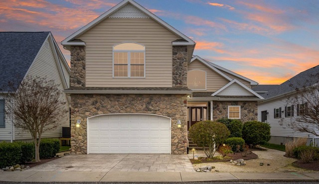 Stunning 5 bedroom home by Seaside Vacations & Sales