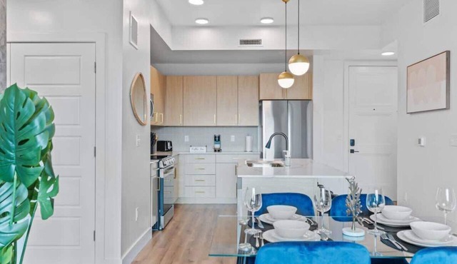 Stylish 2BR | Pool, Central SLC, Great Access