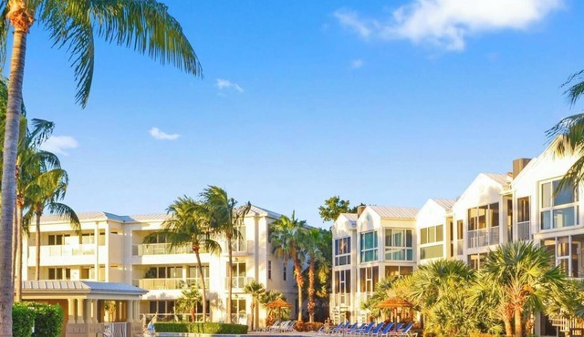 Summer Dates Open Spacious 4BR/3BA Mariner's Club Retreat w pools & pickleball