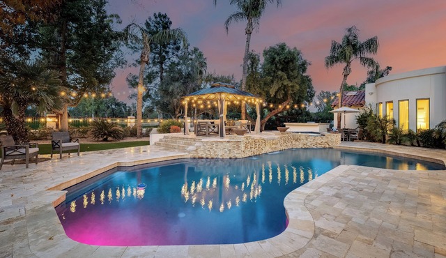 The 19th Hole: Pool, Spa, Pool Table, Sauna!