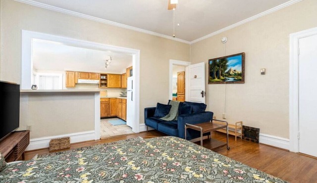 The Aquamarine Suite -Walk Downtown-40 mins to Ski