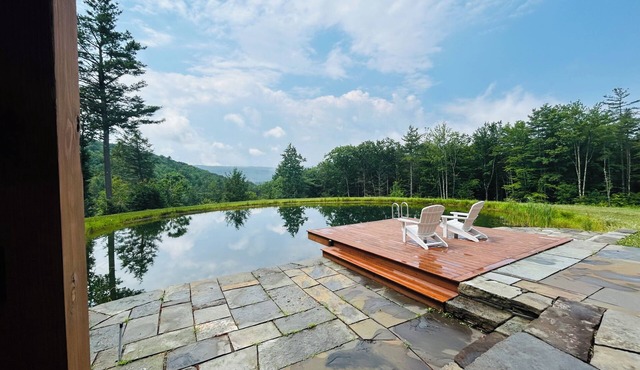 Tranquil Retreat-Pond side on 16 Acres