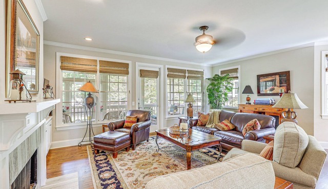 Upscale Home at Lake Oconee - Family Friendly!