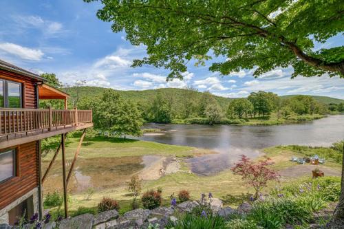 W Branch Del Cabin Fully Equipped: Private Island